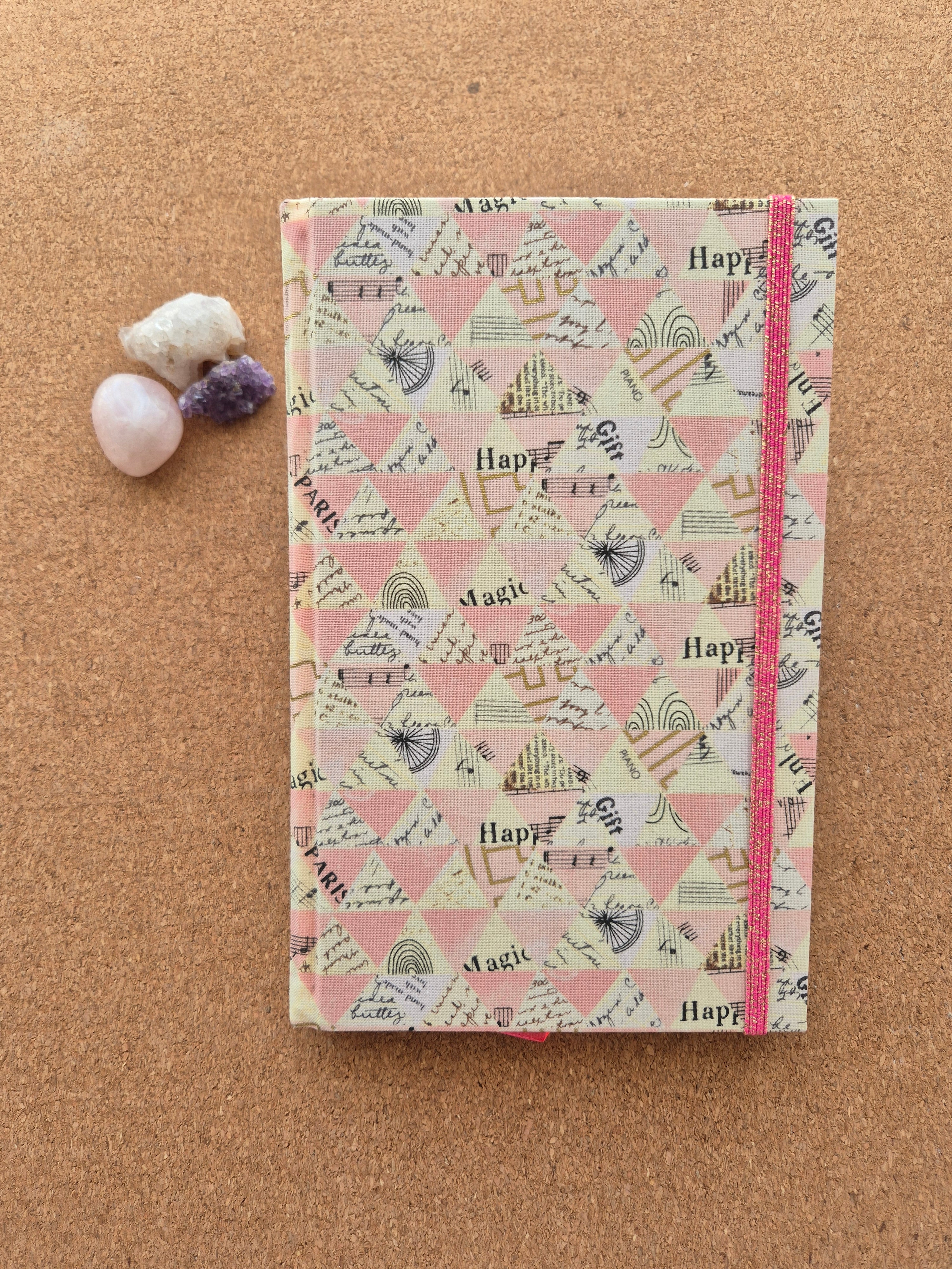 Libreta clásica Mediana / Triángulos pastel