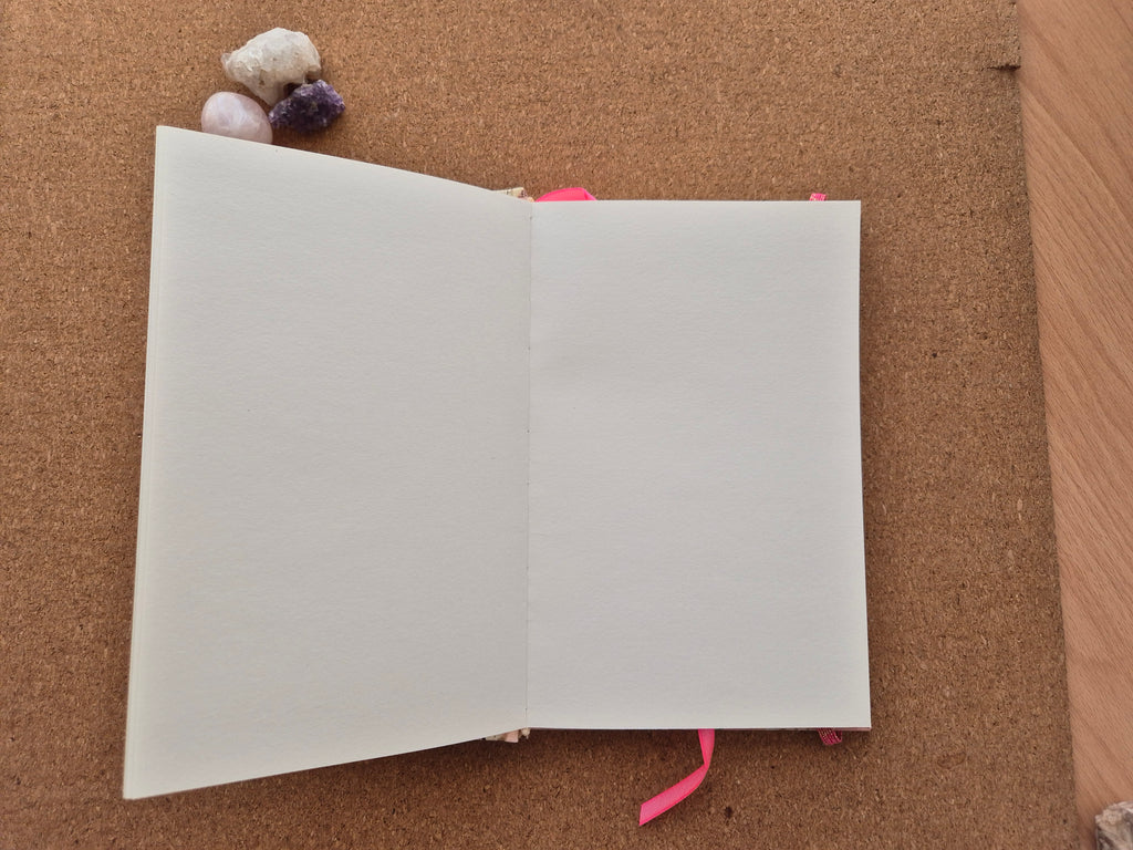 Libreta clásica Mediana / Triángulos pastel