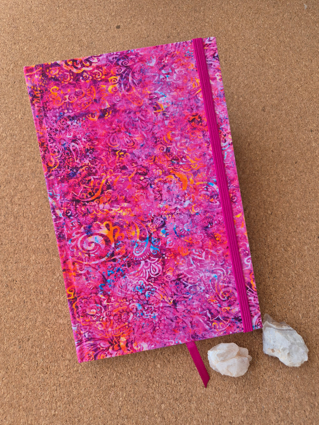 Libreta clásica Mediana / Tribal fuccia