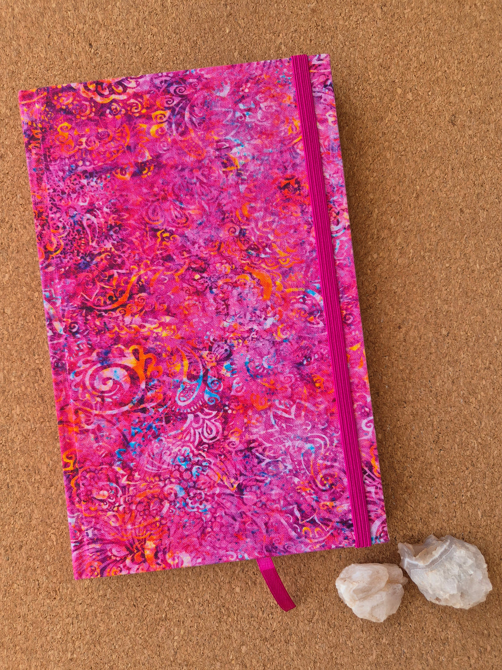 Libreta clásica Mediana / Tribal fuccia