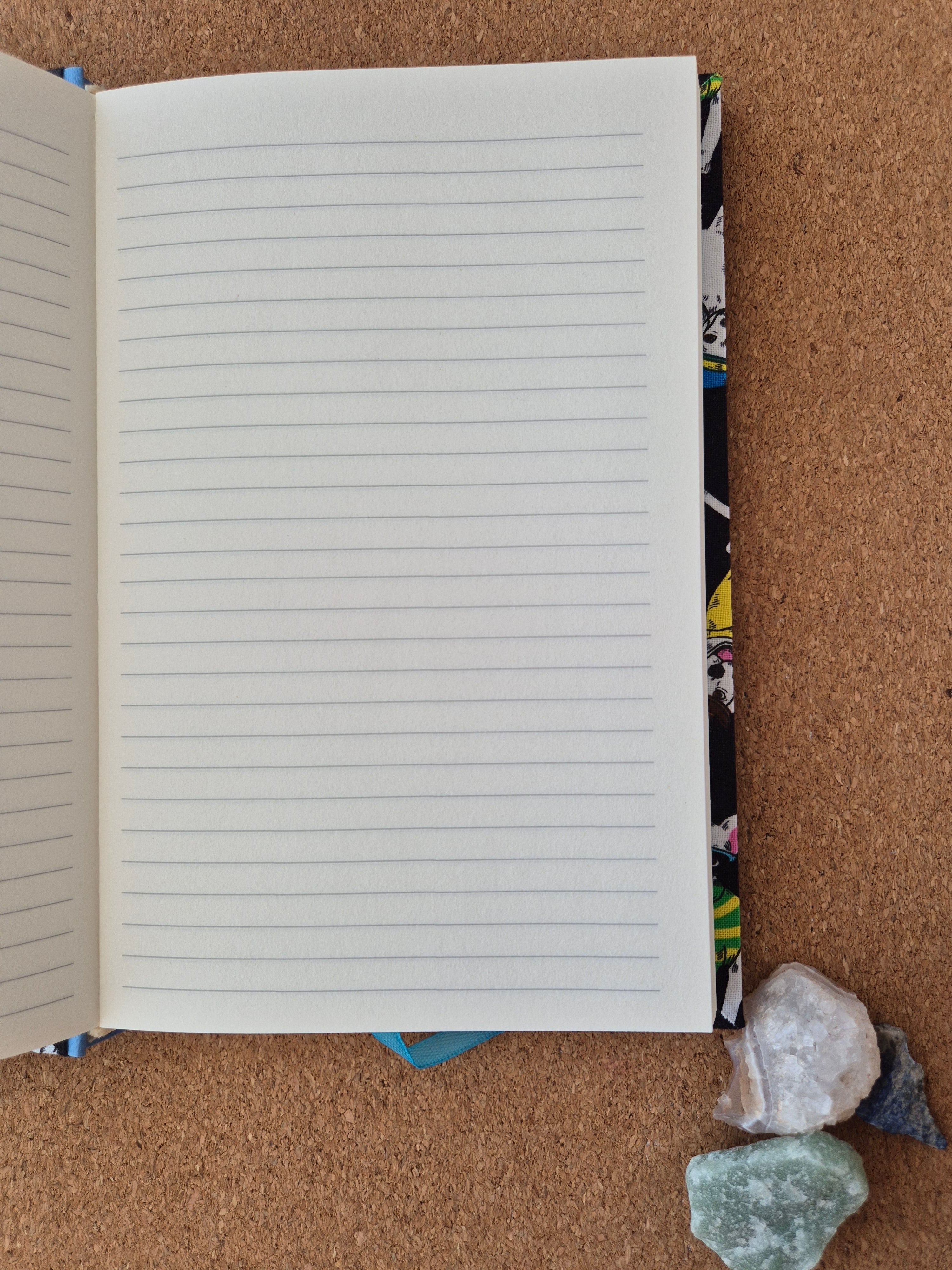 Libreta clásica Mediana / Perritos y colores