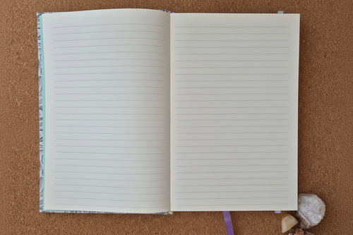 Libreta clásica Mediana / Hojas café y negras (elástico plateado)