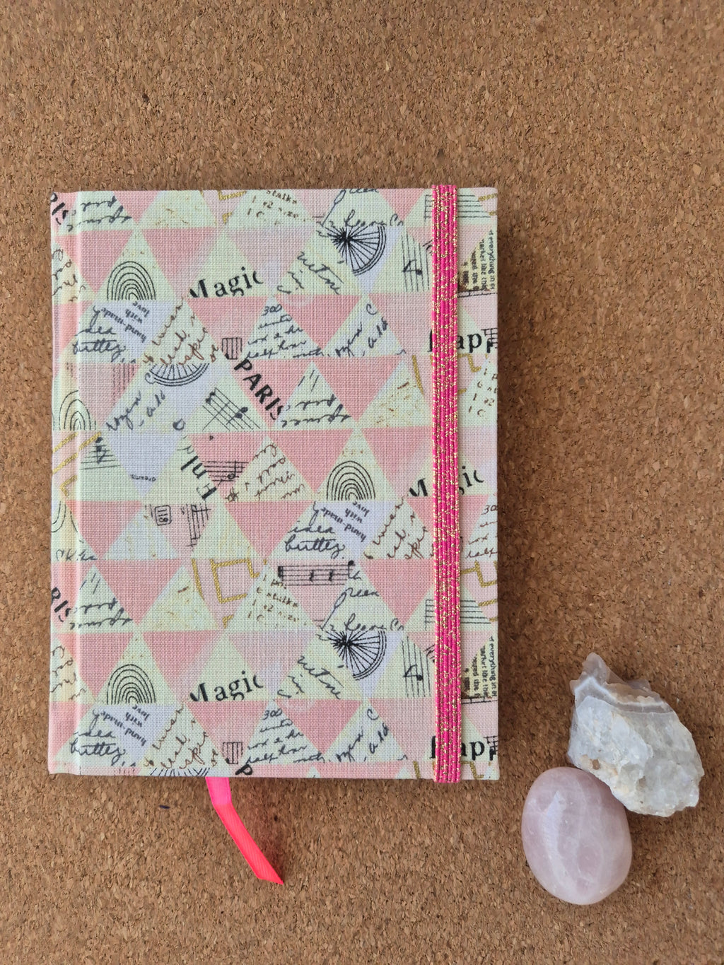 Libreta clásica pequeña / Triángulos (elástico rosa dorado)