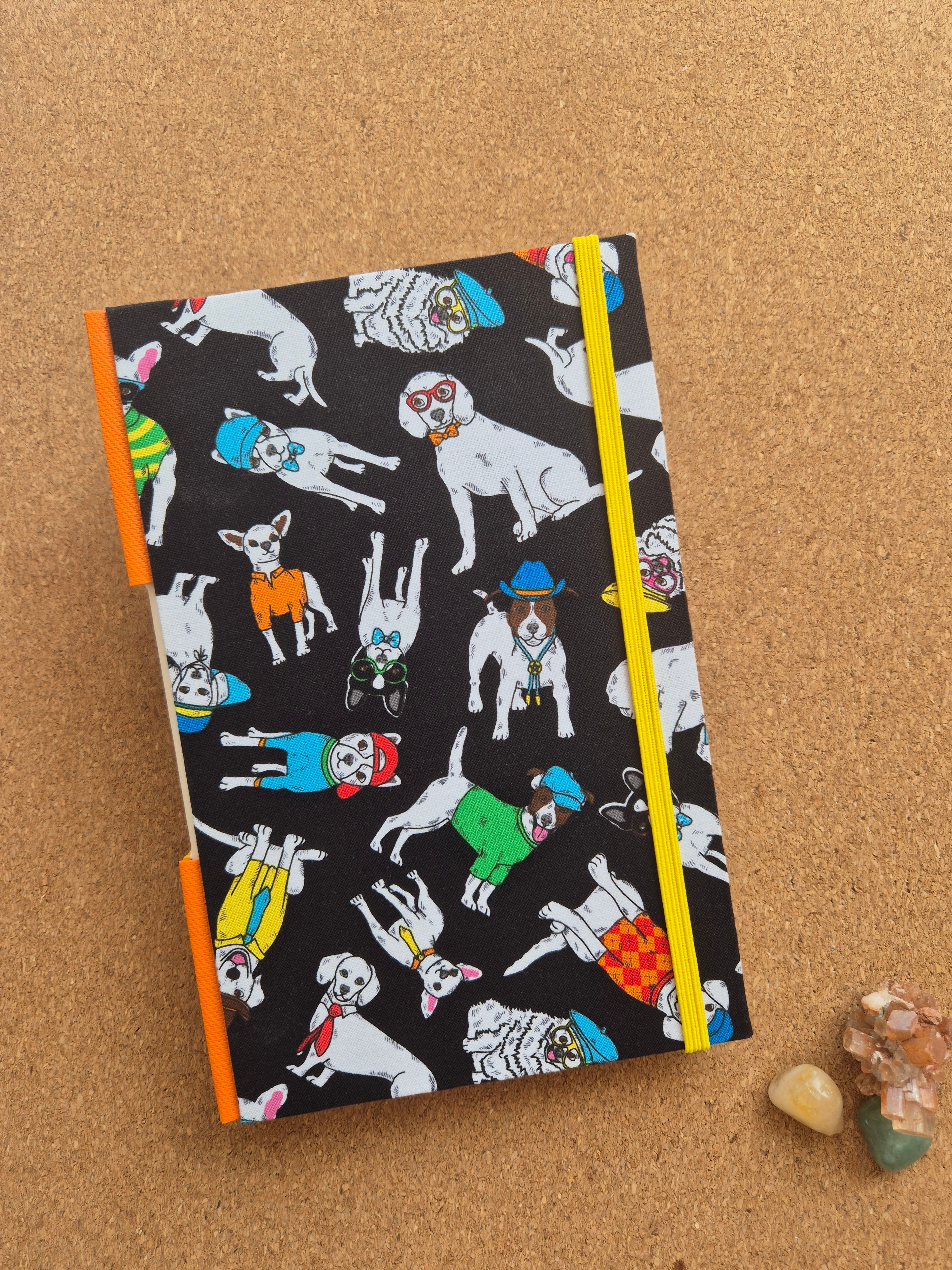 Libreta Mediana Costura de Ojal / Perritos
