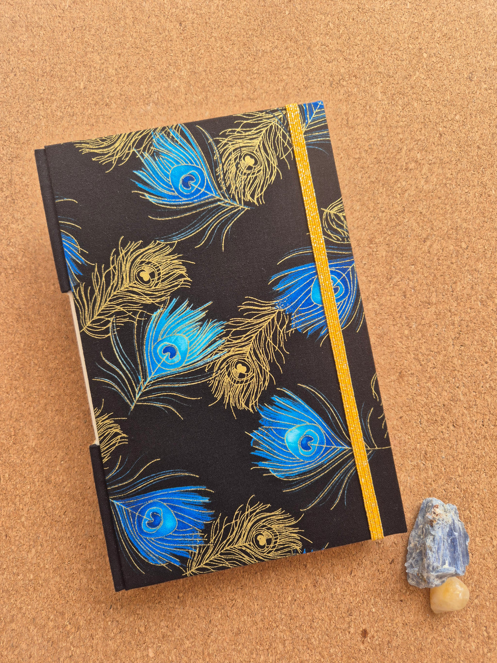 Libreta Mediana Costura de Ojal / Plumas