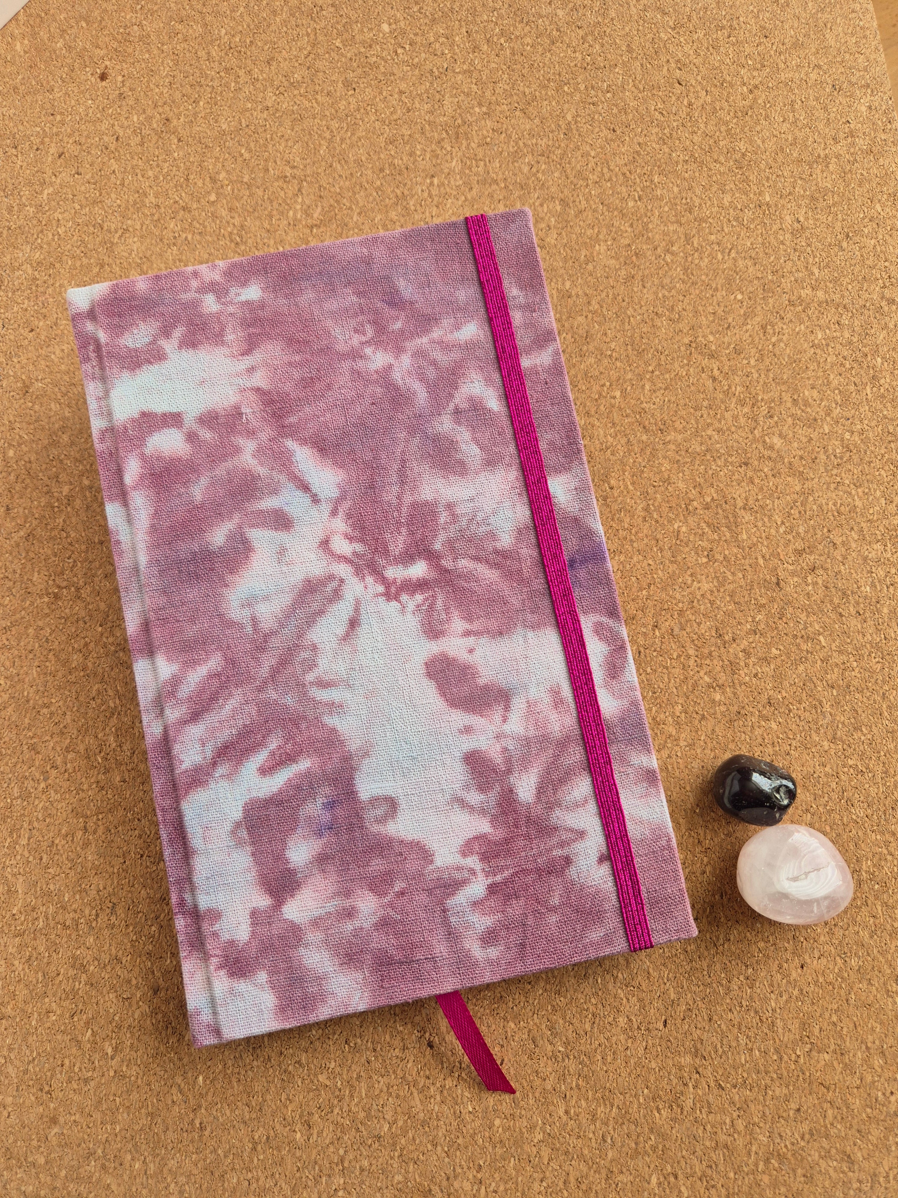 Libreta clásica Mediana / Teñido a mano Mora crema