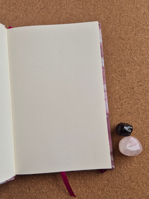 Libreta clásica Mediana / Teñido a mano Mora crema