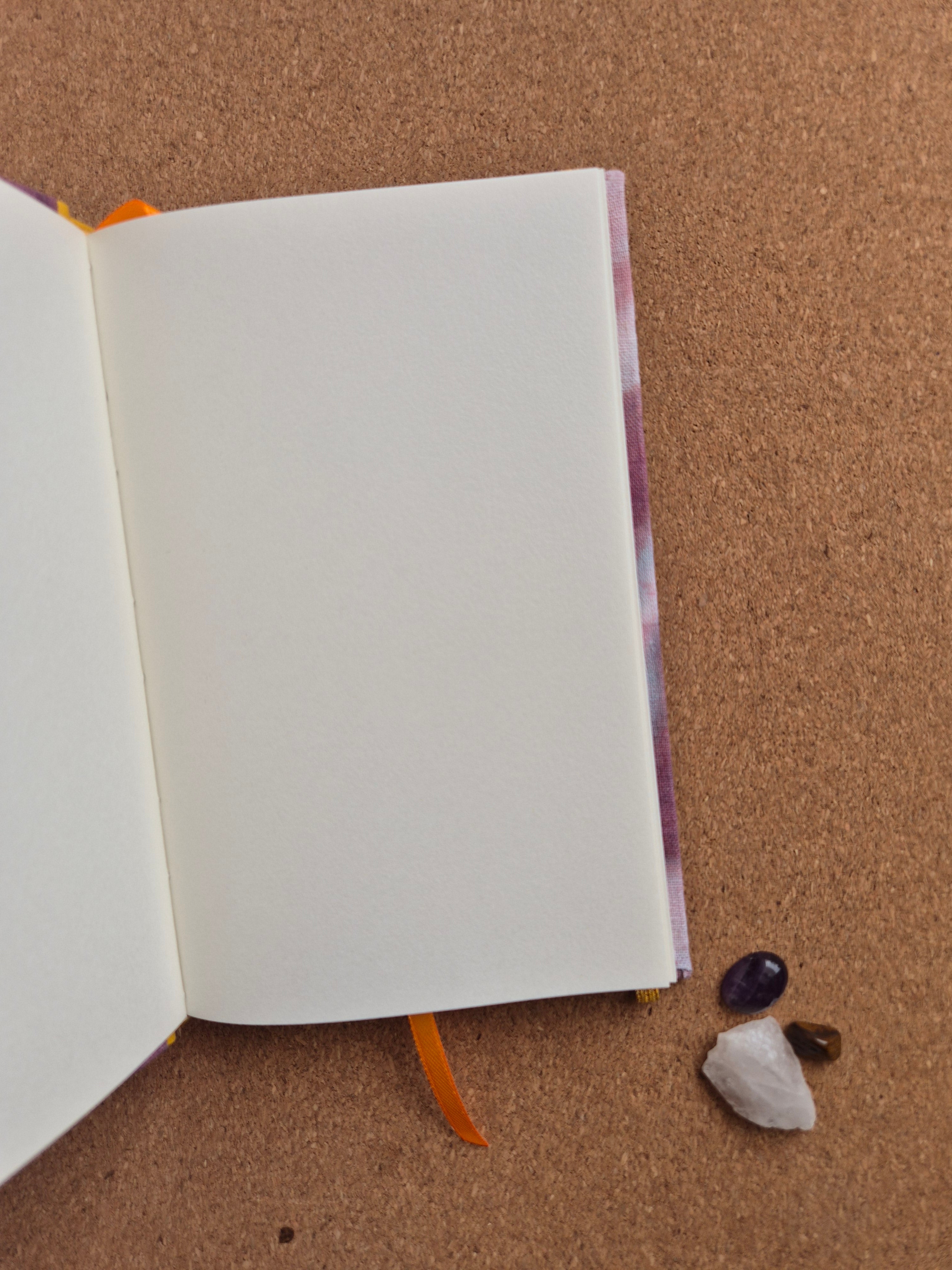 Libreta clásica Mediana / Teñido a mano Violeta amarillo