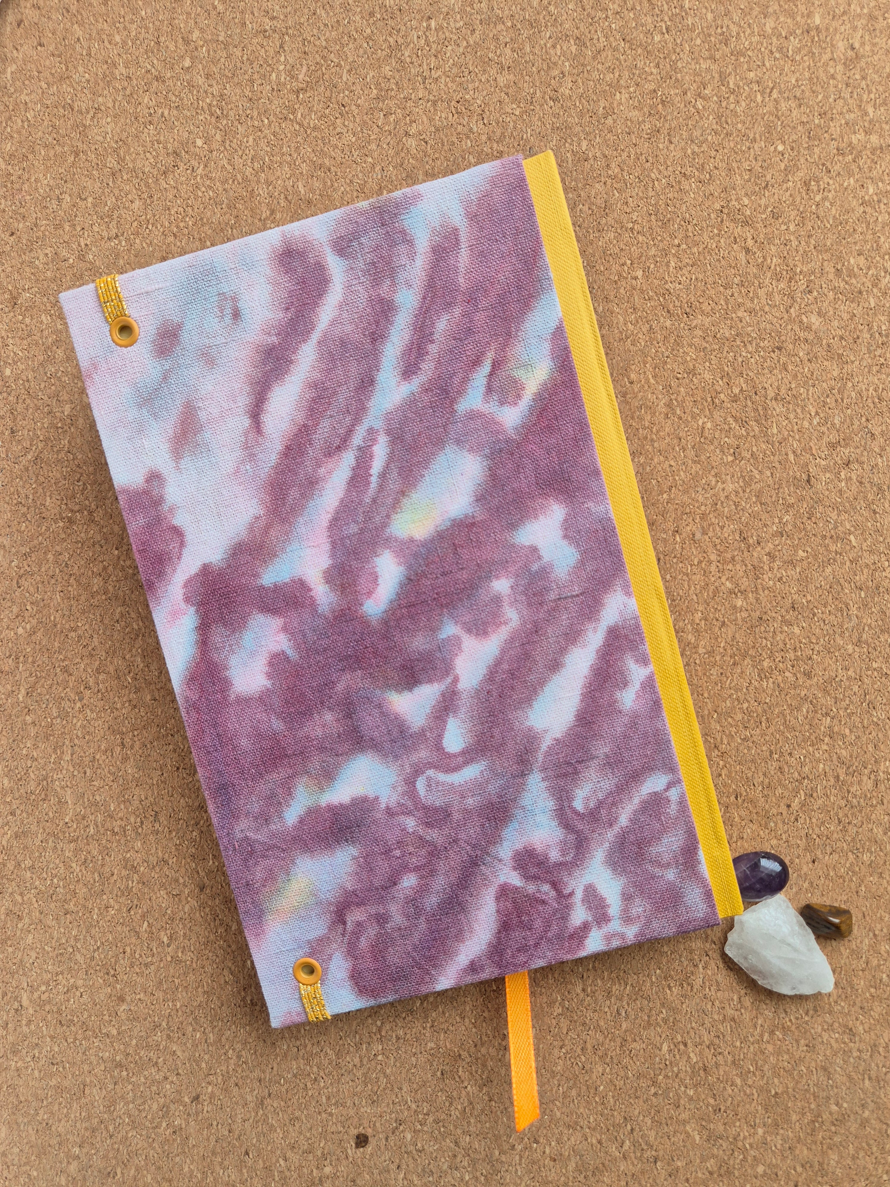 Libreta clásica Mediana / Teñido a mano Violeta amarillo